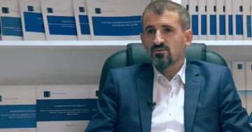 Miftarian : Osman 대통령이 미국과의 동맹을 반응하는 용기가있을지 여부는 Kurt의 게임.