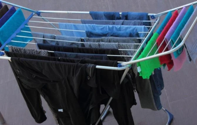Experts warn: Drying clothes inside the room brings serious health consequences