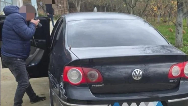 Sexual relations under blackmail, Albanian police inspector arrested once he returns from Kosovo