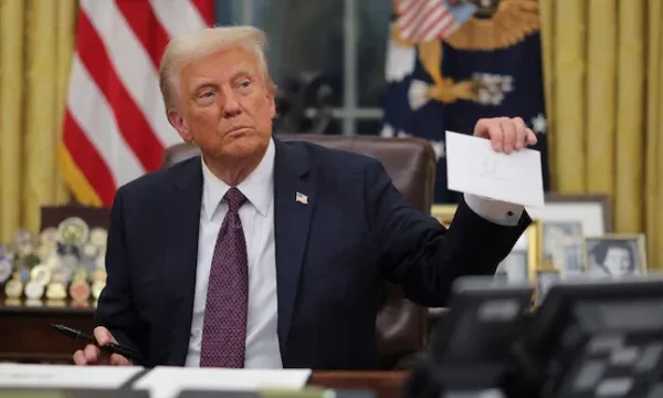 Трамп: Отмена всех документов, которые Байден подписал пером.