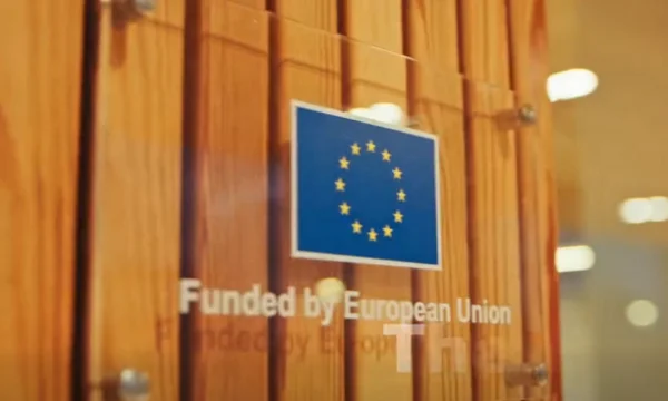 UE: In Kosovo abbiamo investito 3,7 miliardi di euro da 99, siamo il vostro partner più forte.