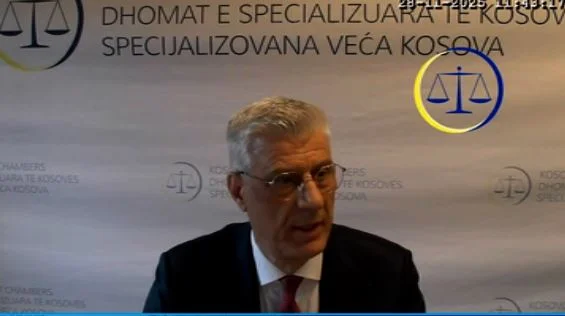 Thaci dall'Aia si congratula con gli albanesi per il 28 novembre: credo che gli altri novembre festeggeranno insieme