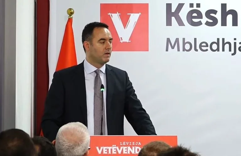 A Conjufca a < x0 alállam “elleni korábbi ellenzékkel vádolja