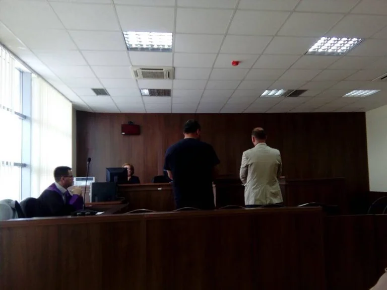 Cu condiţia de voturi pentru lista sârbă, fost adjunct al Klocott condamnat la 1 an de închisoare