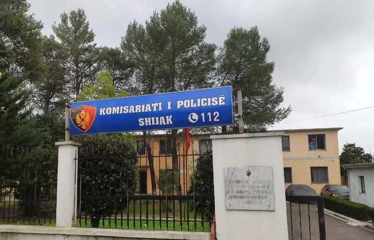 În vârstă de 44 de ani arestat în Shijak, presupus violat sexual un copil de 18 ani