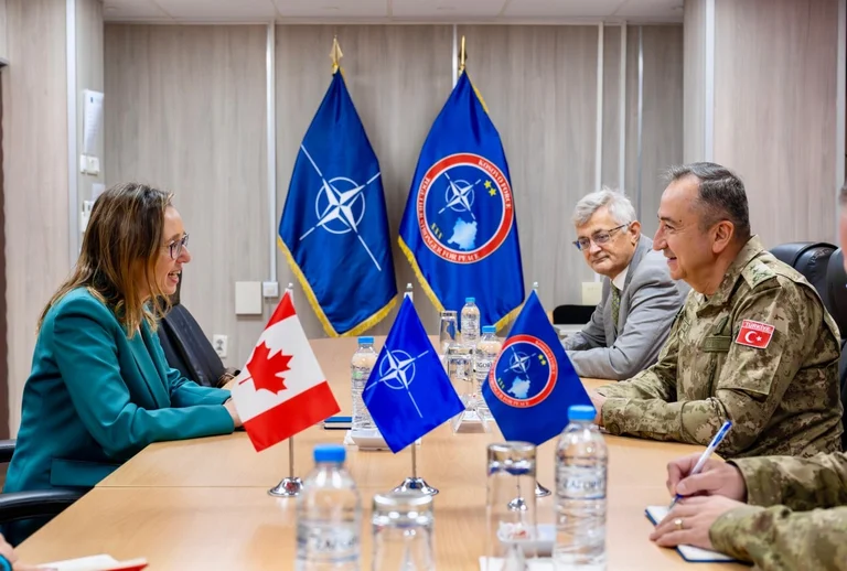 Ambasadorul canadian se aşteaptă la KFOR, vorbeşte despre situaţia securităţii