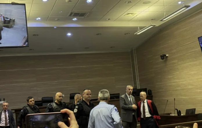 “Naim יש לאחר הודעות שהוחלפו עם אשתו של דודה” עדותו של אביו של נאים מורזל מגלה את הבעיות בינו לבין לירידון.