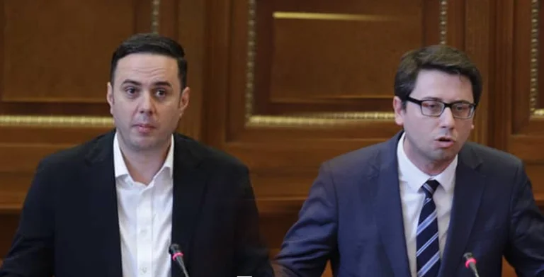 מורטי נתפס עם Abdixhik לאחר séia שמר “jag”: אתה עושה את המאבק הפוליטי על חשבון האזרחים