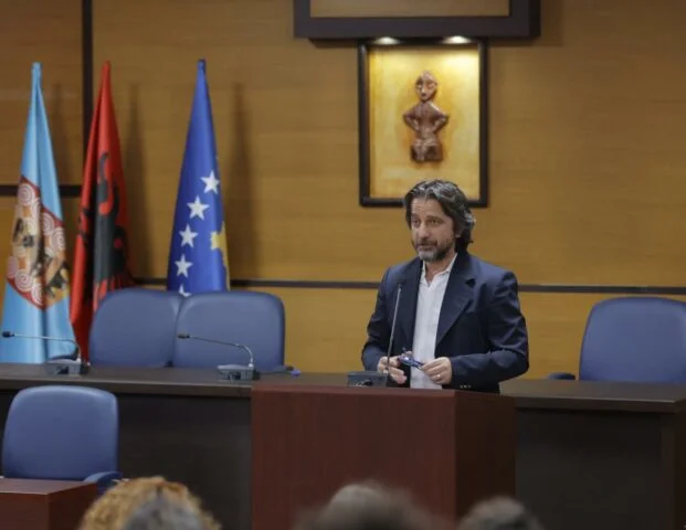 קושט פיננסי בפריסטינה, מה הפתרון אחרי החוקה של האסיפה הקומוניסטית?