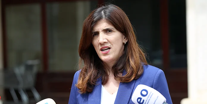 מוסלו עבור אוסמן: היום אתה מגלה שאתה עומד בראש תחת פקודות דייטון.