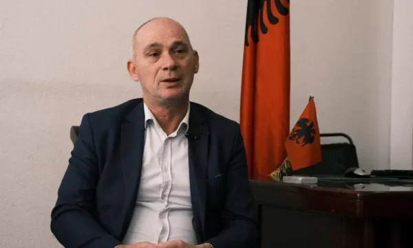 משלחת VV לשעבר: חסימת הבית הגיעה מה-VV עצמה.