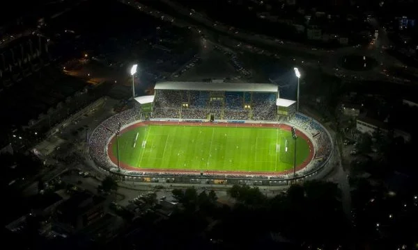 הקבינט האיטלקי דייוויד מאסה חולק צדק במשחק קוסובו-שוויץ