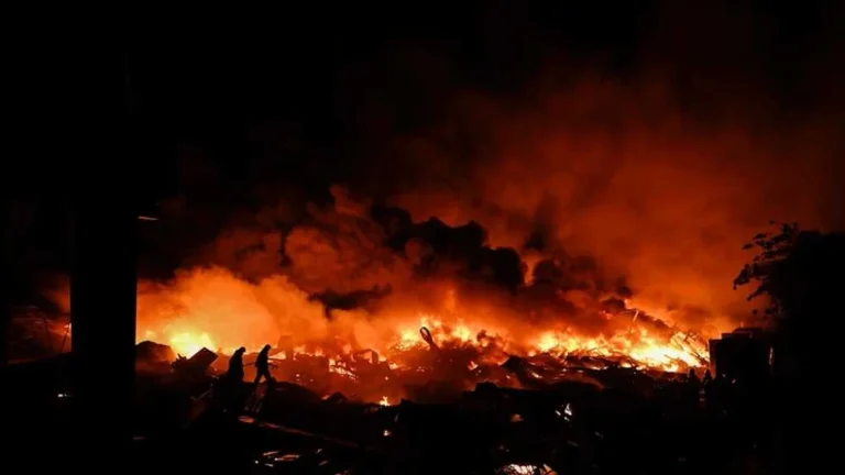 Blasts בבואנוס איירס, שריפות מסיביות ביטלו טיסות