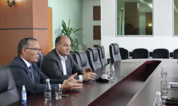 Enver Hoxhaj מכריז על מועמדותו ליו"ר PDK