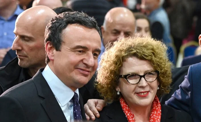 רוזט Hajdar מתייחס למה שקורט אישר על אבטחת המילואים.