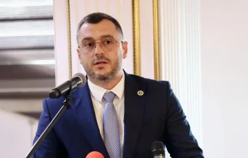 Uradnik AAKA: V dobro Kosova pregledati sodelovanje z Glaukom Konjufco