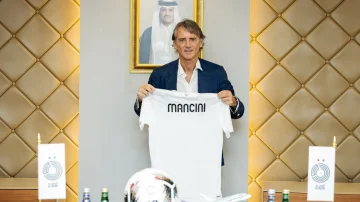 Roberto Mancini ist als Trainer für das neue Team formalisiert