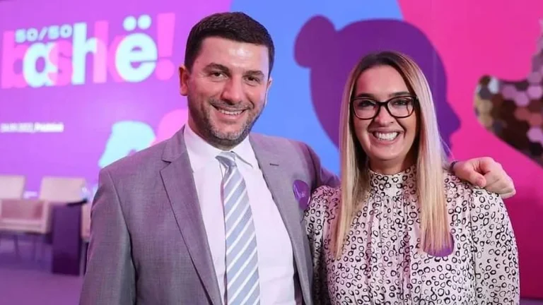 אשתו של Memli Krasnicchi מגיבה לאחר התפטרותו מהנהגת PDK