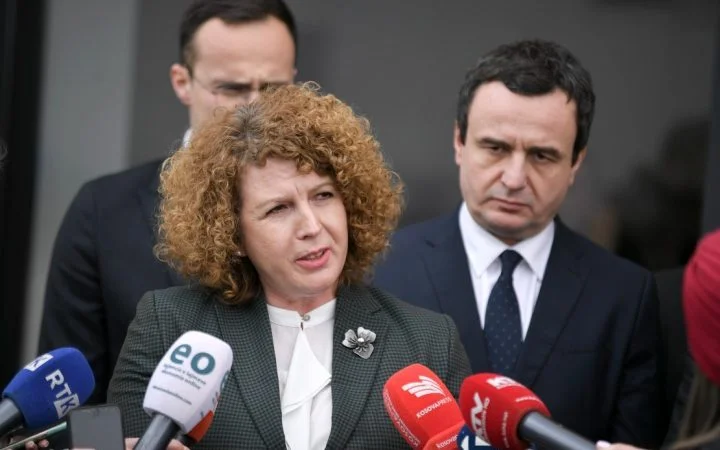 כל כך הרבה שנים בכלא יכול להיענש על ידי רוזה Hajdari, שגרמה לכאורה נזק למצב של כמעט 3 מיליון יורו.