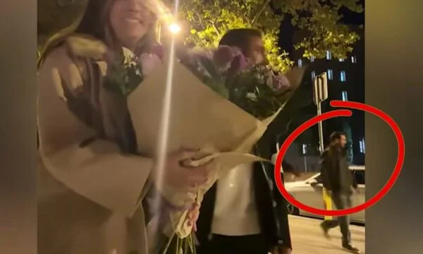 הזוג הצעיר הופתע: הם עשו סרטון ברחובות ברצלונה, לפתע הופיע מסי לידם.