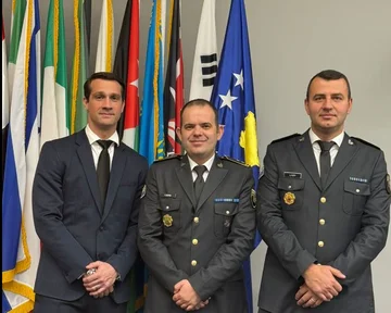 Trenutek ponosa: trije častniki KSF diplomirali v Nemčiji
