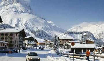 Would you go to Austria for 2000 euros? EU state is looking for workers, accommodation and free food