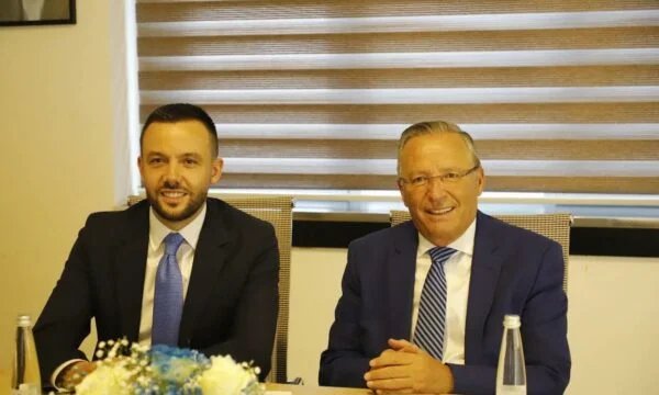 רג'ון Bedri Hamza: We're the First Asmblist Party, Arian Witness Judaism