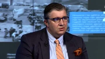Dividir Chipre e paralelos de advertência para o Kosovo
