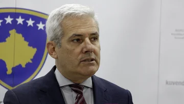 Svechla “zapust”izguba v Prištini: Nihče ni zmagovalec