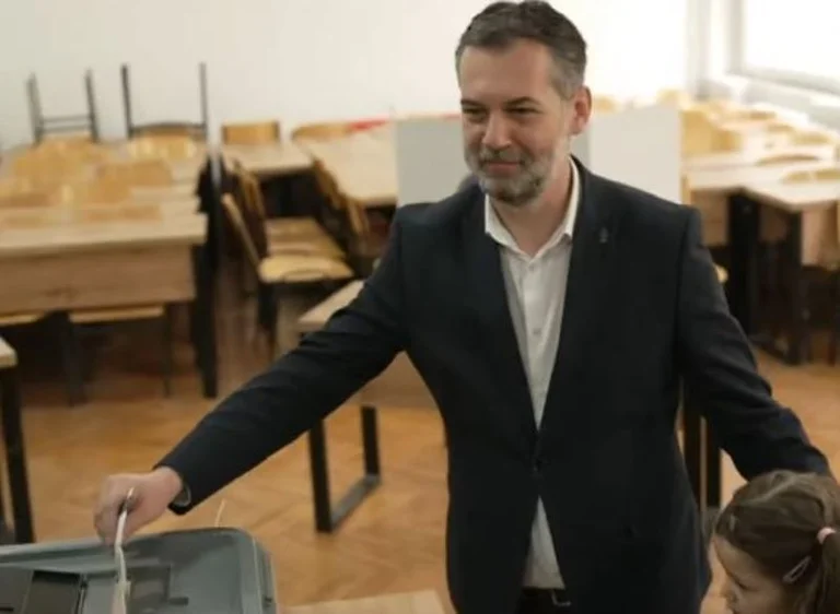 ווטון Hajrkulla Ceku: אני מקווה שזה ארבע שנים טובות לבירה מחר.