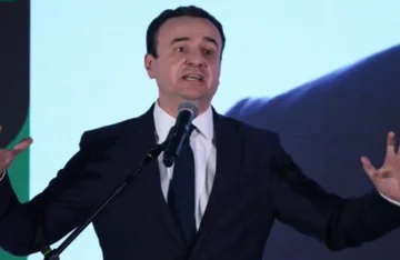 Kurti še naprej spodkopava koalicije, pove nekaj besed iz Mitrovice celo za Hykmete Bajrami