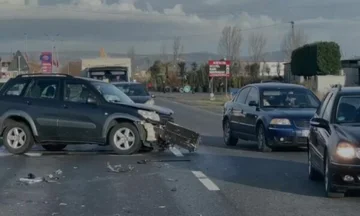 Nesreča na ulici Lezhe-Milot, izguba življenj dveh ljudi, aretacija pijanega voznika