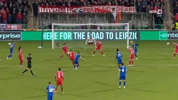 GOOOOOOOOOOOOOL: Licht im Aufzug, Ajzeraj weht das irische Tor