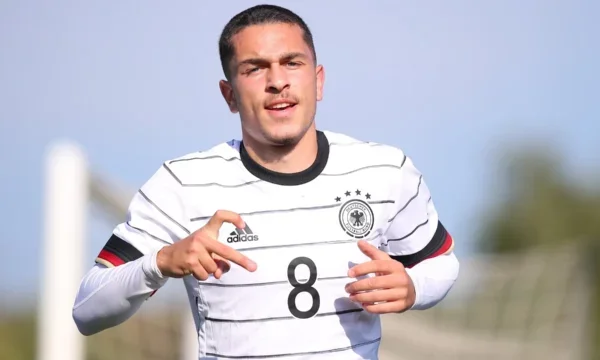Arijon Ibrahimovic cools Németországból
