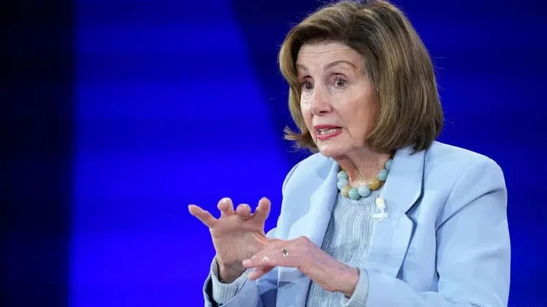 Az amerikai kongresszus 40 éve után Nancy Pelosi a lemondását a megbízatása végén jelenti be.