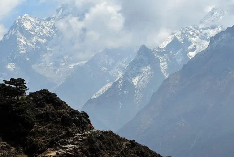 Sedem italijanskih plezalcev je razglašenih za izumrle v Himalaji, po smrtonosnih plazovih v Nepalu
