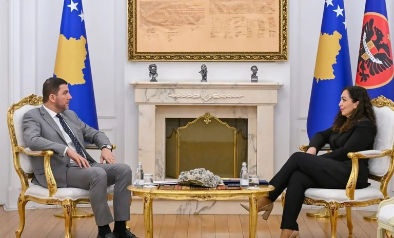 A PDK mutatja meg, hogy mi volt szó a találkozó Krasniqi és Osmani