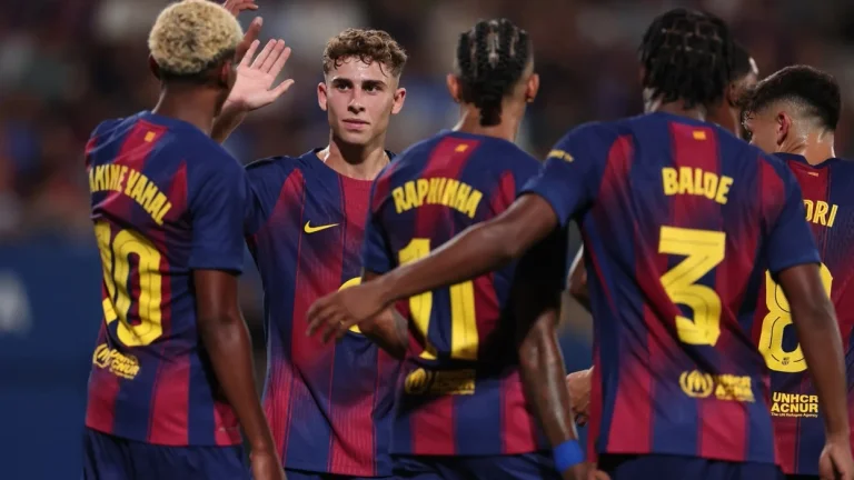 Barcelona Star Reared on Social Networking miután kimaradt a legjobb formáció 2025