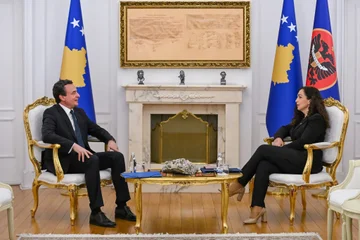 Dan pred ustavnim rokom se bo Kurti sestal v Vjosi Osmani.
