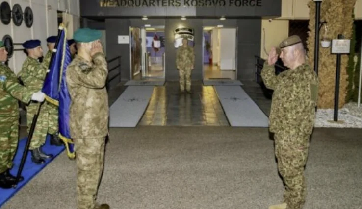 KFOR parancsnok találkozók Letton tábornokkal, Tells Security Koszovóban