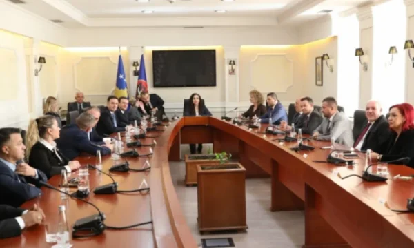 Új mandátum a kormány vagy a választás, Osman még 2 nap