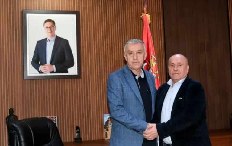 Sreqko Spasac feladja a Klocott-i versenyt és csatlakozik a szerb listához