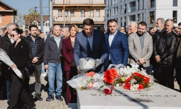 Krasniqi Afrika fenék Fahri Fazliu: Példa a szeretet egy haza lehet erősebb, mint a félelem a haláltól