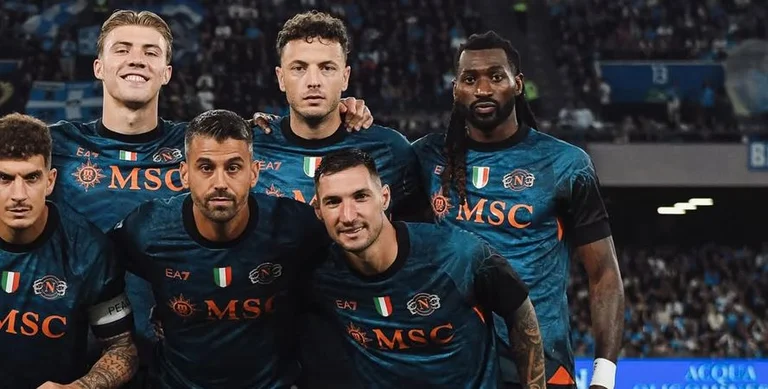 Amir Canter visszatér, Nápoly megegyezik Cosmo-val.