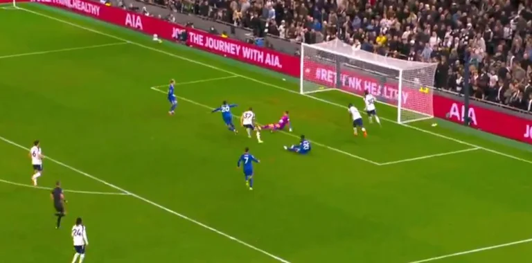 Chelsea a Spice felettese.