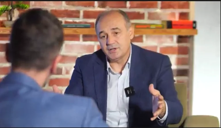 Hoxhaj: Con un gobierno más responsable, Kosovo habría logrado 150 reconocimientos