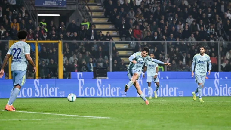 A Juventus győzelemmel kezdi a Spalletti-korszakot, de Zegra számára nincs perc.