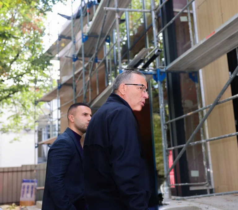 Bedri Hamza lehetséges következményeket jósolt a hídon, ami tegnap este megsérült.