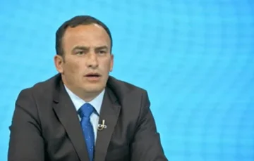 VV) MP Halil Thaci의 Obilic 레스토랑