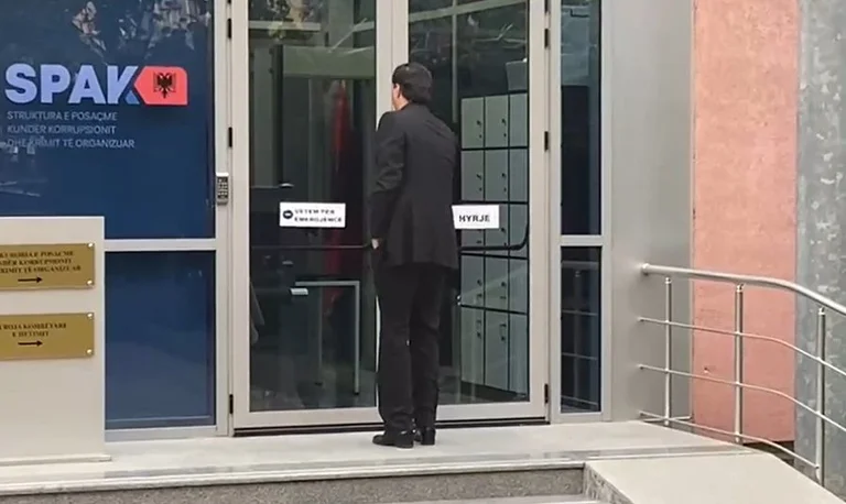 Lulzim Basha présenté au SPAK